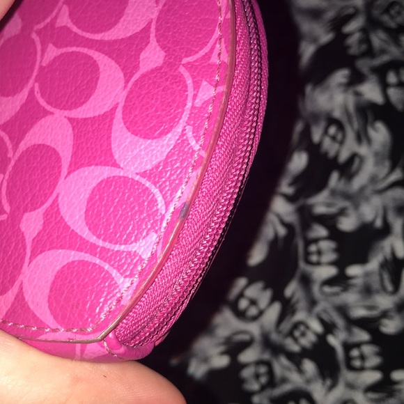 Coach Pink Heart Coin Purse - Picture 7 of 7